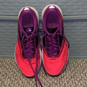 Brooks Womens Launch 4